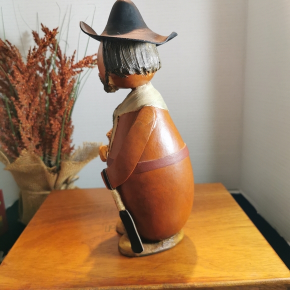 Vintage Hand Made Folk Art Leather Gourd Man in a Cowboy Hat Uruguay - Picture 3 of 14